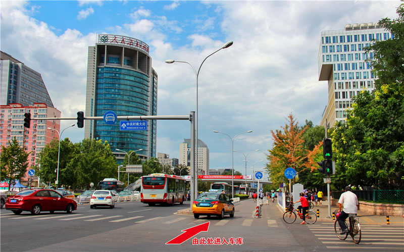 14-停車引導(dǎo).jpg 14-停車引導(dǎo).jpg